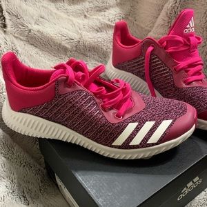 Girls Adidas FortaRun K Running Shoes NEW Sz 4